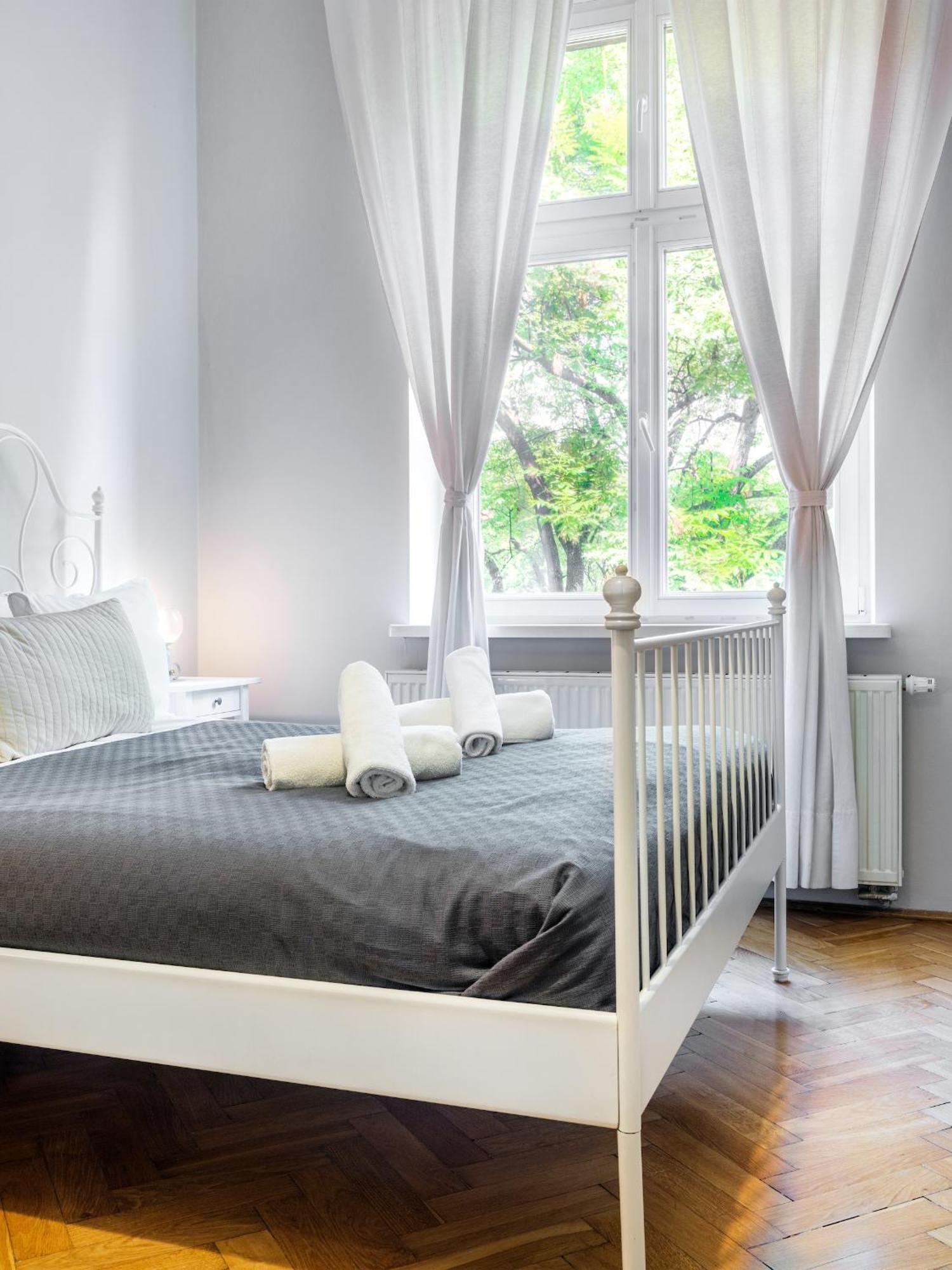 Tyzenhauz Apartments Superior Cracovia Exterior foto